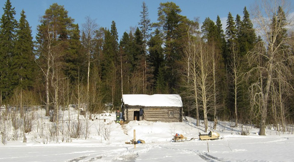 На озере в Архангельской области ведётся поиск пропавшего мужчины